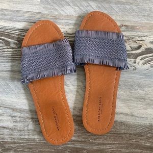 American Eagle sandals